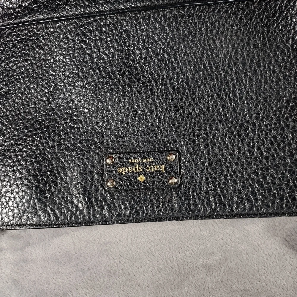 Kate Spade Bay Street Cora Crossbody Black Leather Pebbled Shoulder Bag EUC Mint